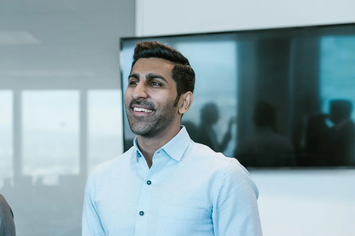 Strategist walking a client through a 90-day plan